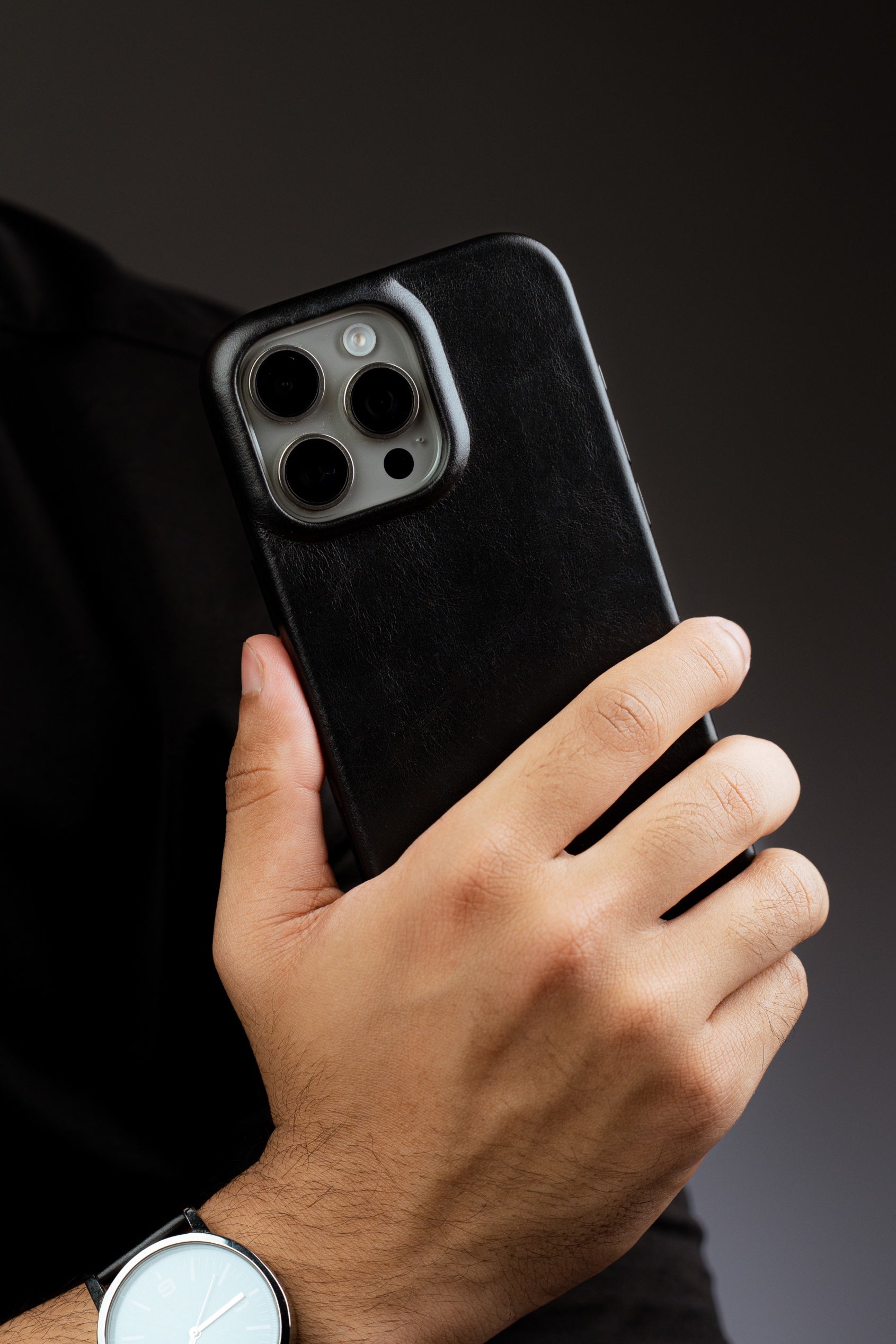 Full Grain Leather Black iPhone 16 Pro Max Case